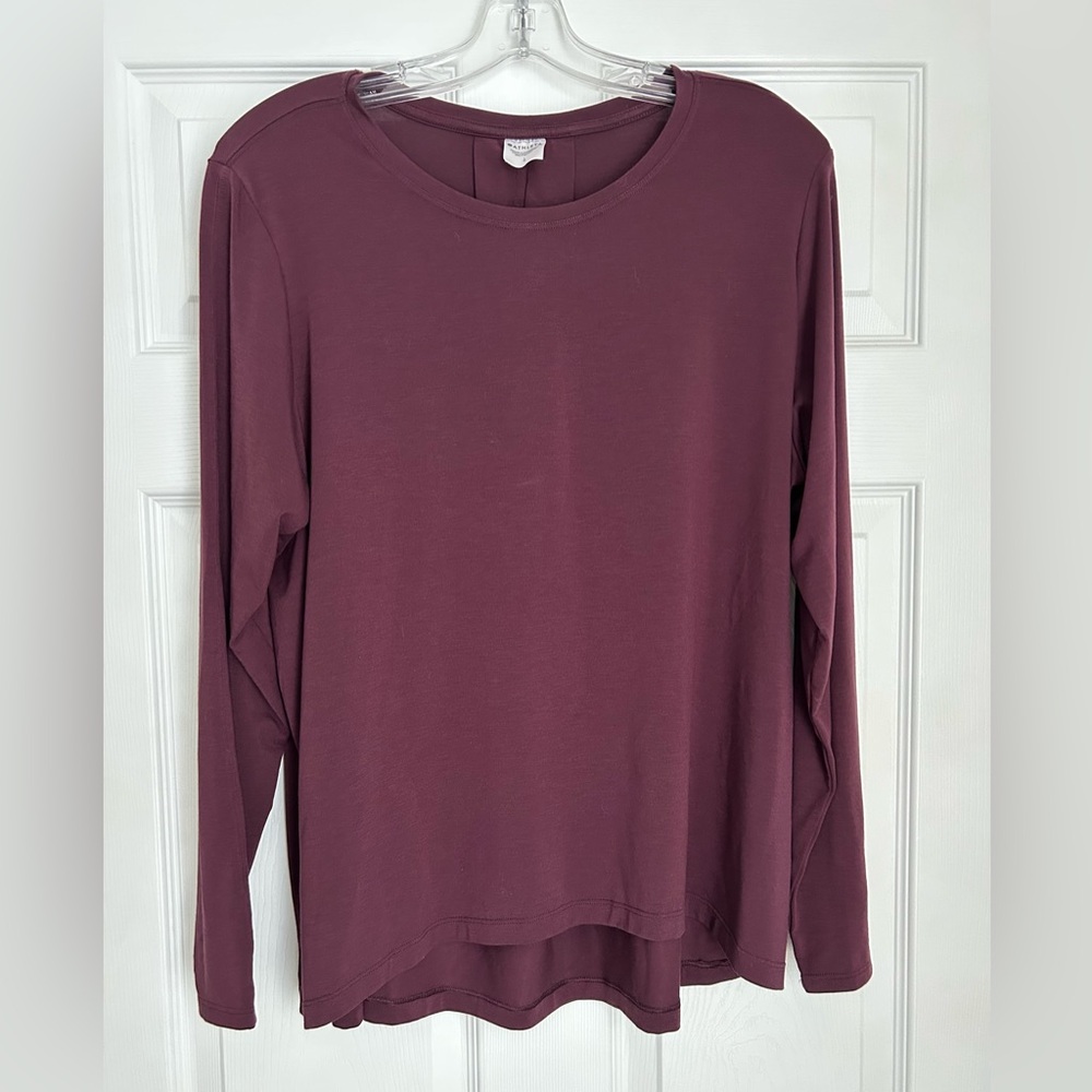 Women’s Athleta With Ease Top Shirt Long Sleeve Plum Large
